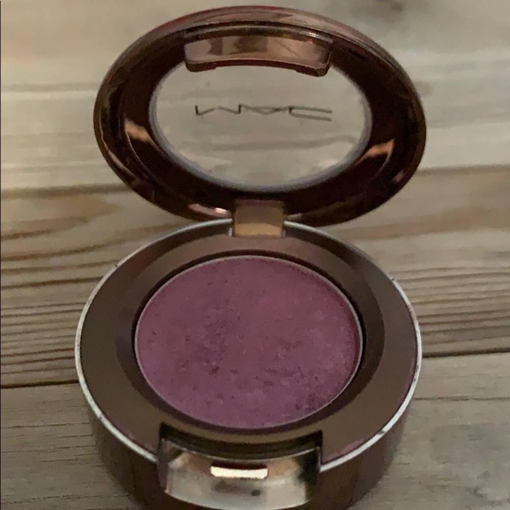 MAC Eyeshadow LEISURETIME